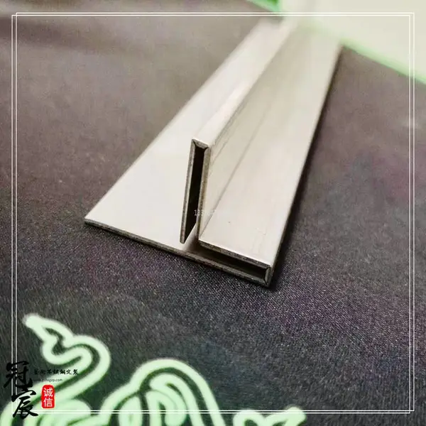 �Ӻ���϶��Ƴ�����ﲻ�����ˮ�� ���ϳ�ɳ�Ƶ���ˮ��