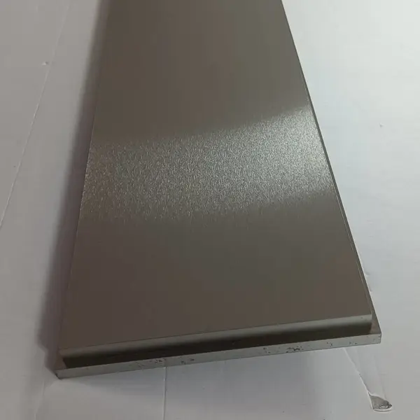 �����Ͻ���в���ն�ĤTiAl�ж���ƽ���Ĥ�в�