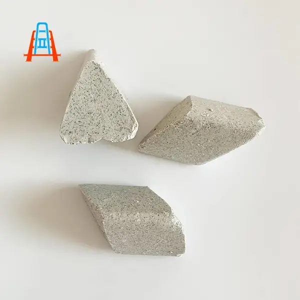 ��ĥʯ��ĥ���ظ���б����3*3mm��ĥĥ������ʯ
