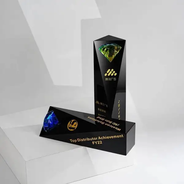 汽车公司门店奖杯 深圳奖杯奖牌定制,黑色水晶方体奖杯,发光奖杯定做,销售竞技比赛奖杯 佛山奖杯加工厂