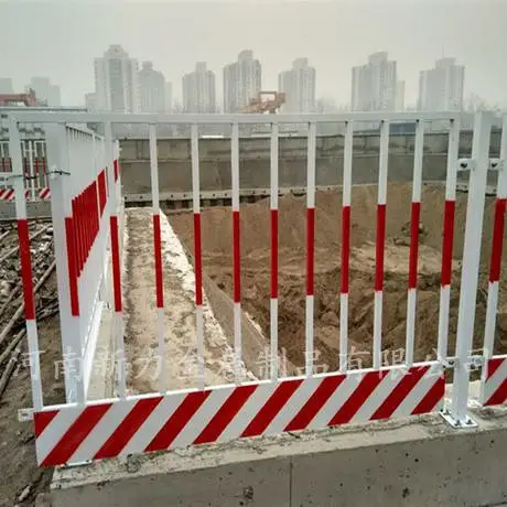基坑护栏 临时安全防护围栏网 建筑工地临边警示基坑防护栏新力护栏厂