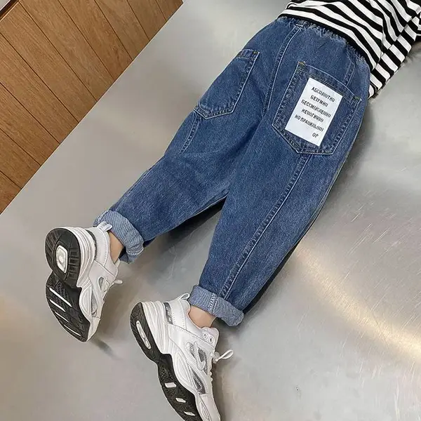 供应沙河便宜儿童服装批发 童装牛仔裤 童装卫衣外套 打底衫进货莫代尔广东百搭