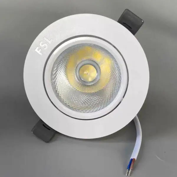 三雄极光,为发展需要大力出好产品。