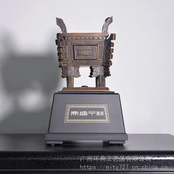 焕环祥工艺 实木根雕佛像定制 樟木关公摆件订制