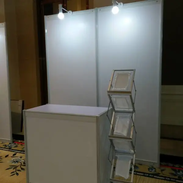 上海宣传册展示架 资料架 折叠A4海报架资料宣传展架租售