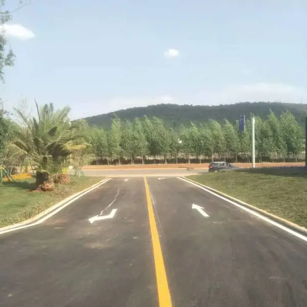 弥勒市道路标线画线划线停车场停车位马路公路车库热熔高速加油站驾校反光园区厂区消防通道