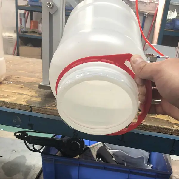 耗油桶封口机 食品桶盖膜热封机 豆腐乳桶封膜机 PE塑料桶铝箔膜 半自动