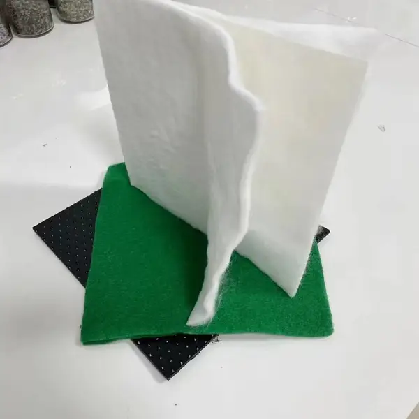 绿色土工布 长丝针刺无纺布 6米宽幅 绿化工程防草护坡 山东厂家直供