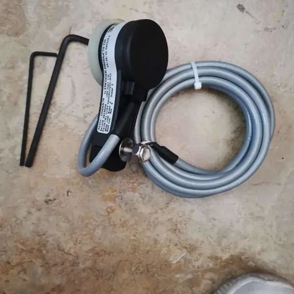 ��Ӧ����ACCU-CODER ������ TR1-U1R4-0600NV1QOC-M00