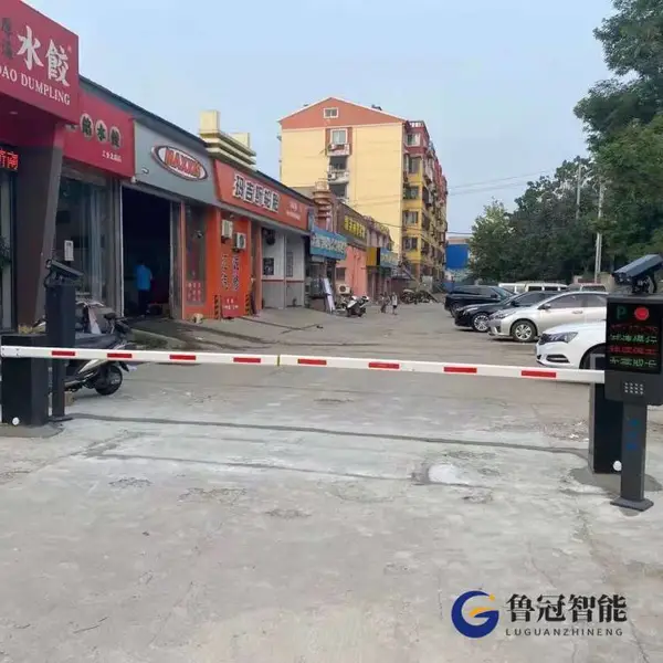 靖江市自动道闸门门禁升降杆物业挡车器液压升降柱厂家一站式在线