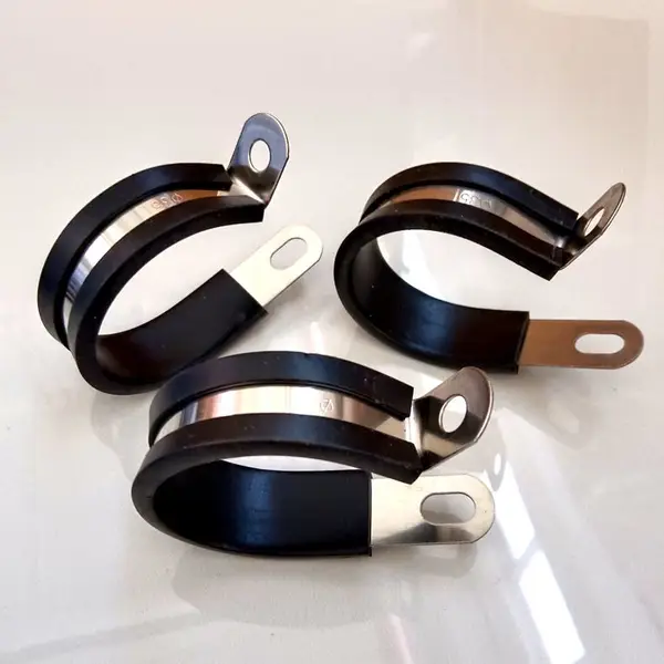 带胶垫R型管夹供应 Stainless Steel P Clip 固定线缆管路卡箍