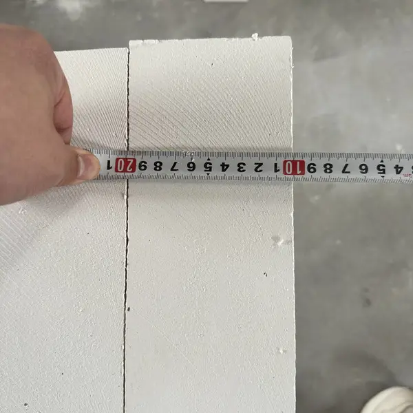 惠凯硅钙保温板抗压强度0.6mpa钢化炉隔热用耐高温硅酸钙保温板