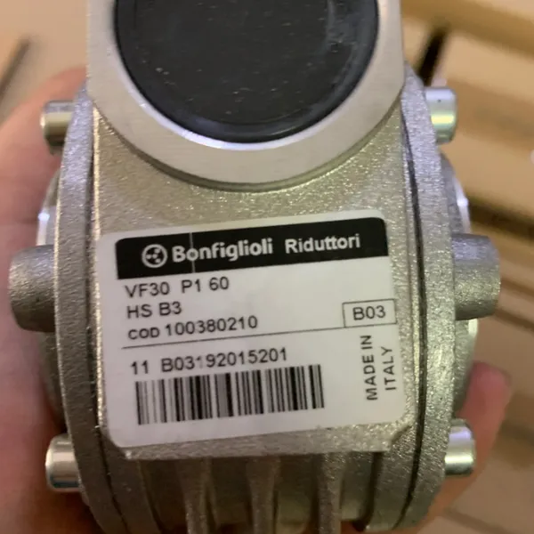 供应 BONFIGLIOLI 减速机 VF30-P1-60-HS-B3