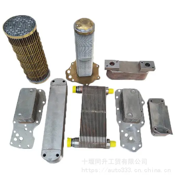 重庆康明斯发动机维修零部件3635074机油冷却器芯
