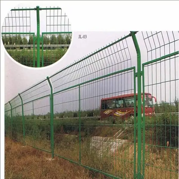 批发公路护栏网 铁丝护栏网厂家 高速护栏网制作厂家