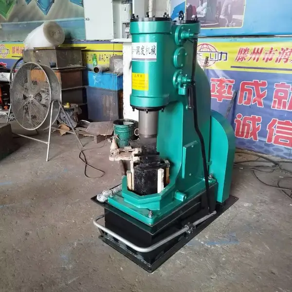 ����ʽ�ⰲװ����������220V/380V c41-25kg�����紸