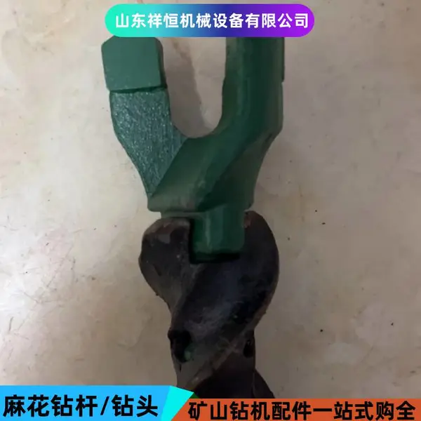 φ30缠绕式通水钻头 煤矿硬岩钻孔用注水麻花钎头 尾丝12mm*1.5连接