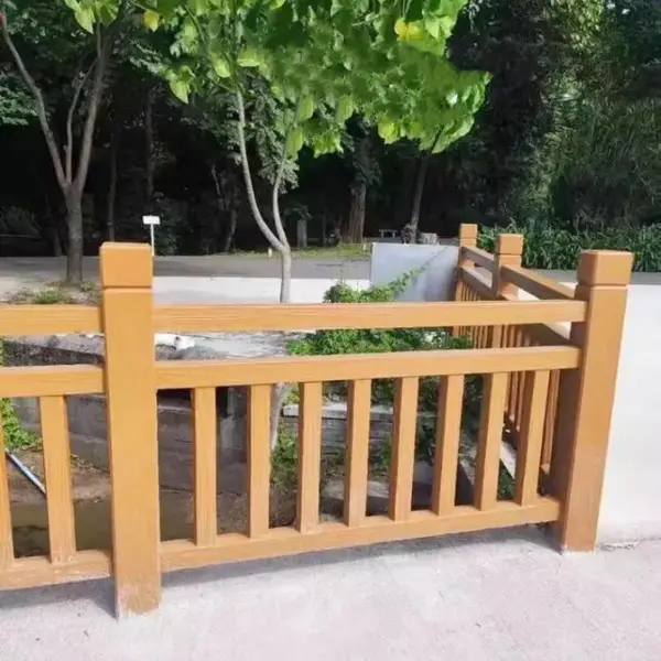 中珺建材定制河道防护护栏 水泥仿树皮栏杆 钢筋混凝土景观仿木围栏