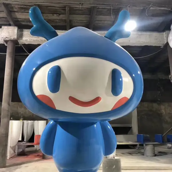 重庆卡通公仔雕塑玻璃钢彩绘雕塑