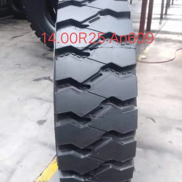 14.00R25宽体车轮胎全钢工程胎子午线轮胎华鲁工程胎
