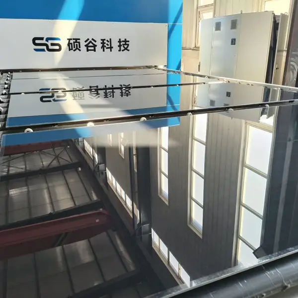 中国河北秦皇岛硕谷科技大型夹层玻璃机械玻璃夹胶炉工厂