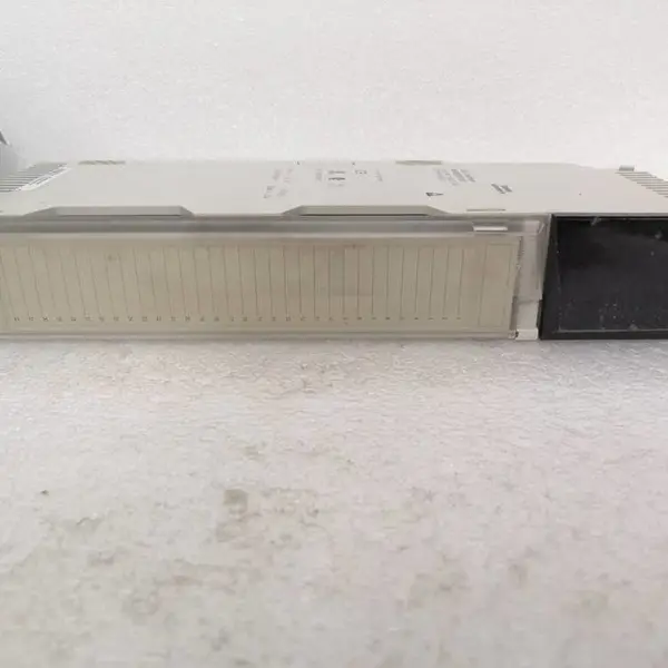 140SAI94000S RIO站适配器Schneider/施耐德PLC昆腾