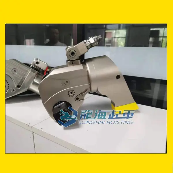 驱动型液压扭矩扳手,大型螺栓螺母的紧固赫拆卸,配电动泵使用