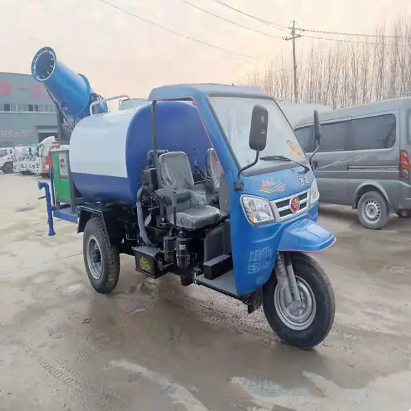 柴油三轮雾炮洒水车建筑工地雾炮洒水车小区多功能洒水车