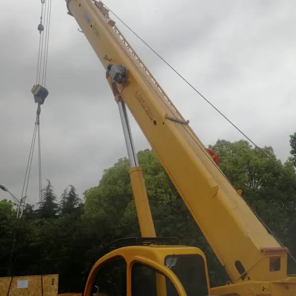 上海金山区叉车出租松隐大街吊车出租登高车移位盘路就位货柜装卸