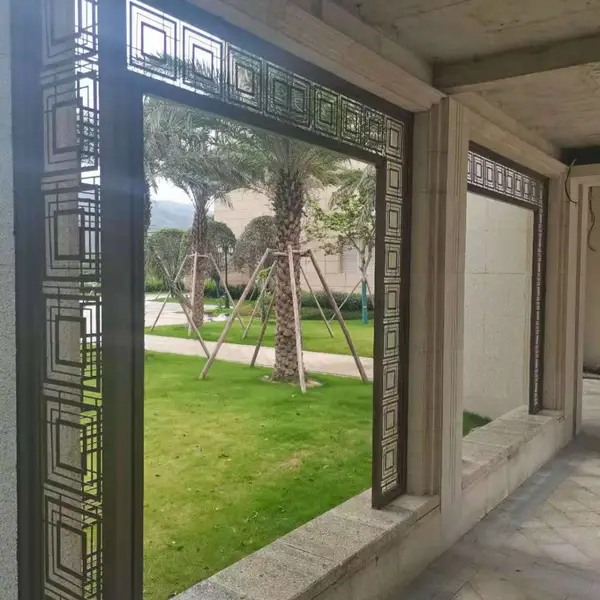 专业金属精雕艺术屏风加工 艺术浮雕景墙加工