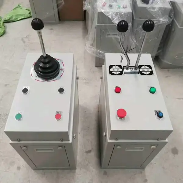 ��������̨QT5-121/77���������ػ��г��е��쳵����̨