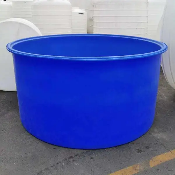 ���ڴ�ˮͰ ����Ͱ ����Ͱ ����Ͳ ţ����ʲ��ϻ�