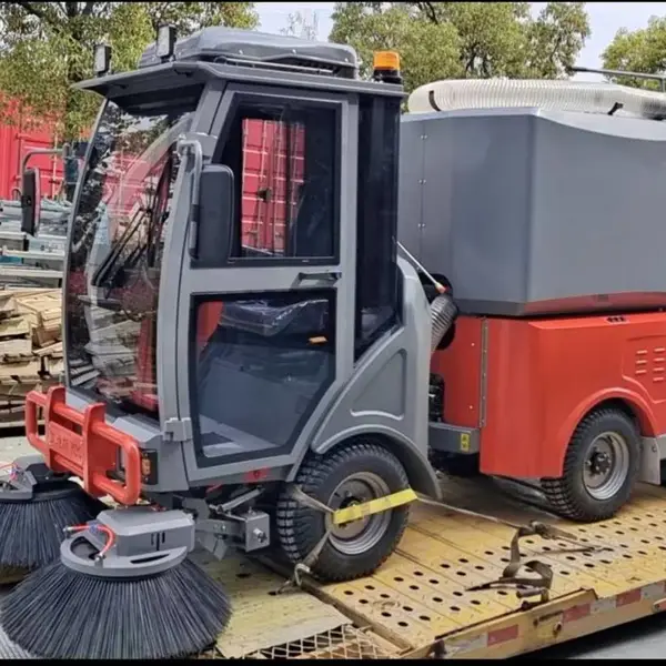 环卫市容绿化保洁扫地车 纯吸式铰链清扫车睿联R-H8