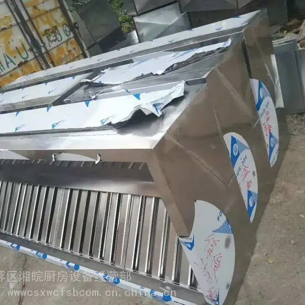 供应专业不锈钢排烟管道,镀锌板通风管道加工制作安