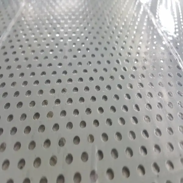 供应天津3*6金属屋面冲孔板