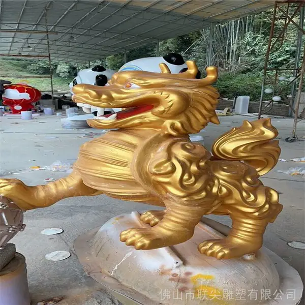 大型玻璃钢雕塑 玻璃钢动物雕塑造型 仿真石狮雕塑定制