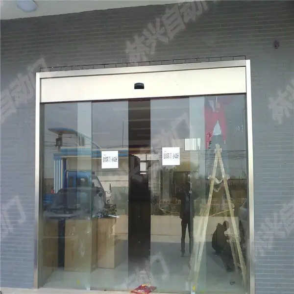 深圳玻璃门电动门感应门定制安装,南玻品牌 12mm钢化降璃 免费报价