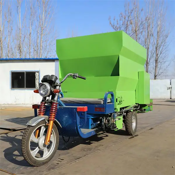 2立方电动投料车 转弯灵活的撒料车