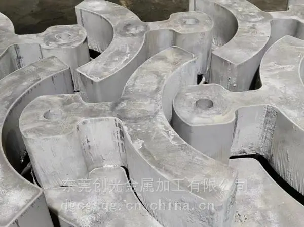 厚不锈钢分条切割异形切割加工哪里可以做