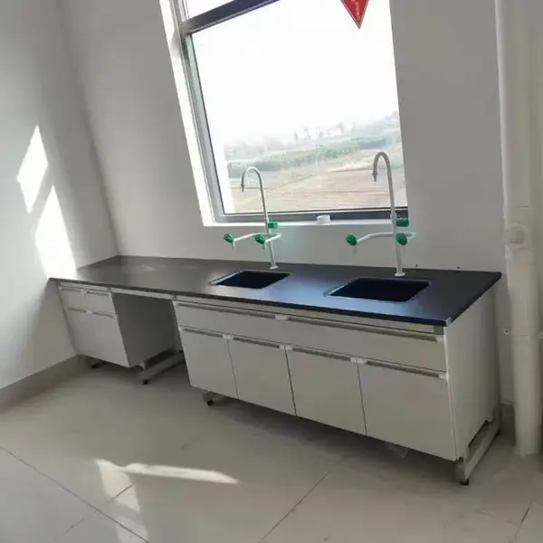 Դͷ����Ϋ��ʵ���ҼҾ߷Ǳ궨����ƽ̨��ƿ��