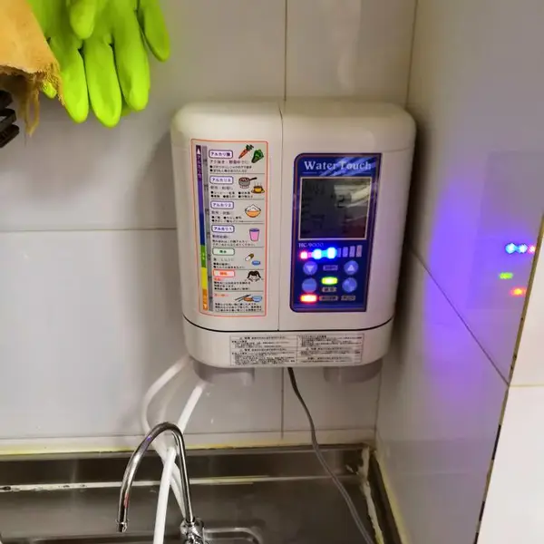 原装豪华高端日本原装欧式电解水机watertouch