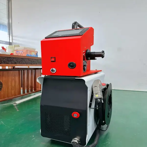 风冷手持激光焊机1500W 钣金加工 使用简单方便