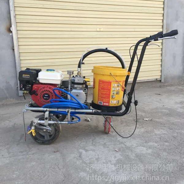 富兴小型热熔划线机 马路指示线热熔涂料标线机 座驾式路面画线机