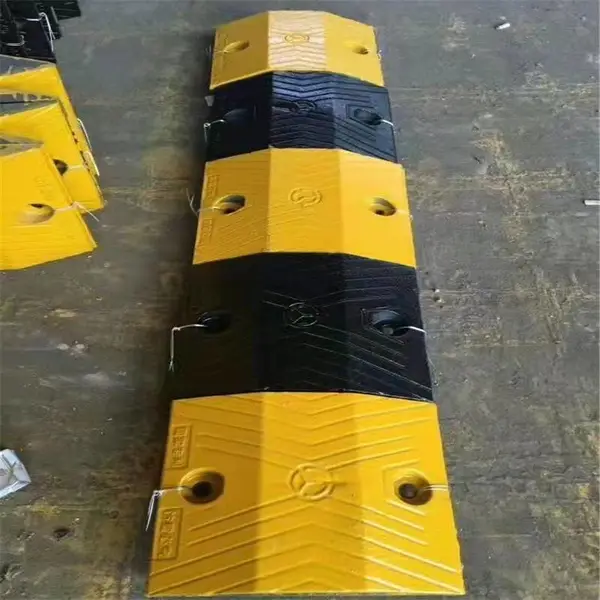 弧形减速陇规格250*250*40送配件