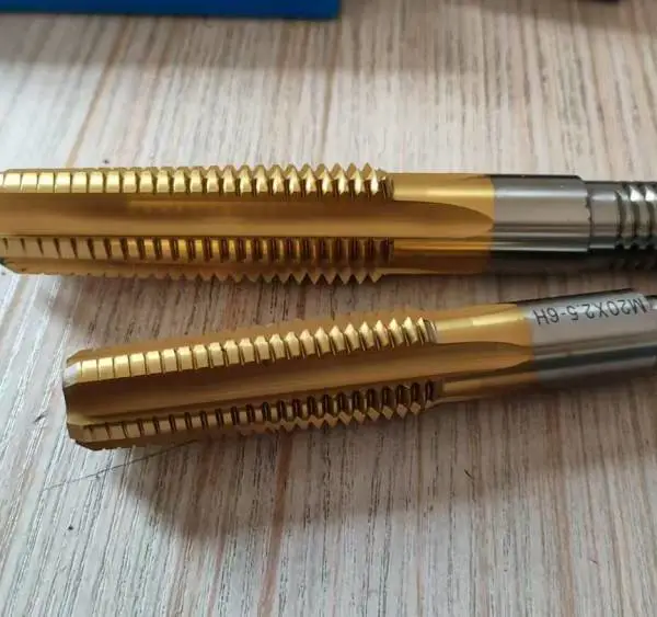 俄标丝锥,订做俄标丝攻,俄标非标丝攻,俄标标准丝锥