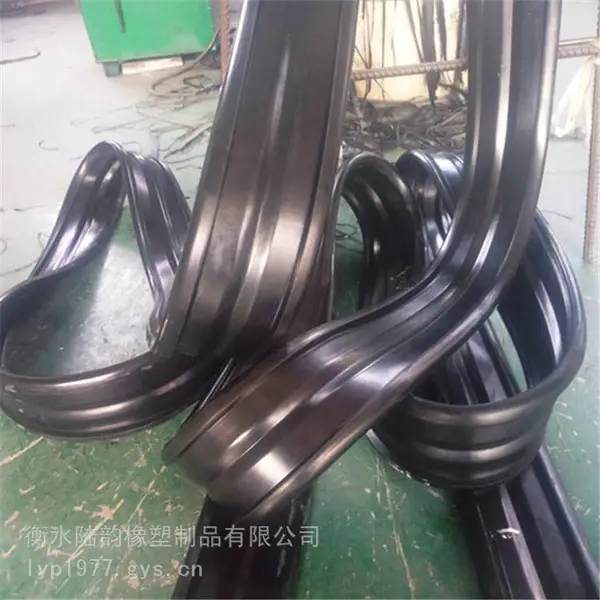 背贴式橡胶止水带 陆韵 钢边橡胶止水带 安装简便