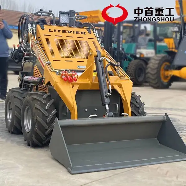 滑移装载机小空间铲车四驱原地旋转灵活好用C