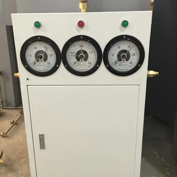 医用氧气二级减压控制箱 医用二级减压箱 医用二级阀门箱
