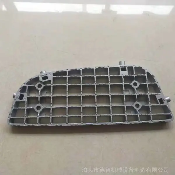 夏利水泵,压铸加工汽摩配件,天津压铸加工,压铸加工汽摩配件