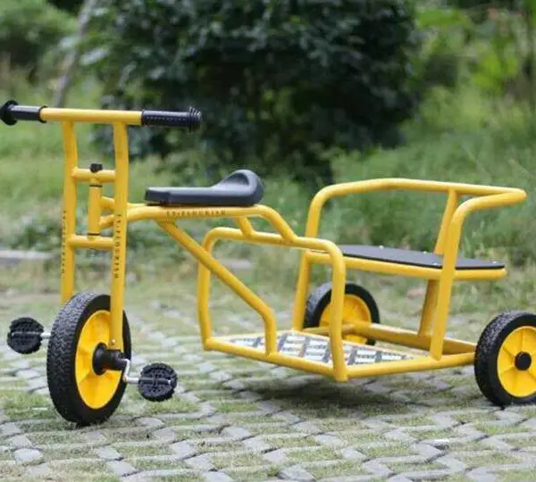 玉林大风车儿童玩具车 幼儿园教学专用合作协力车玩具车